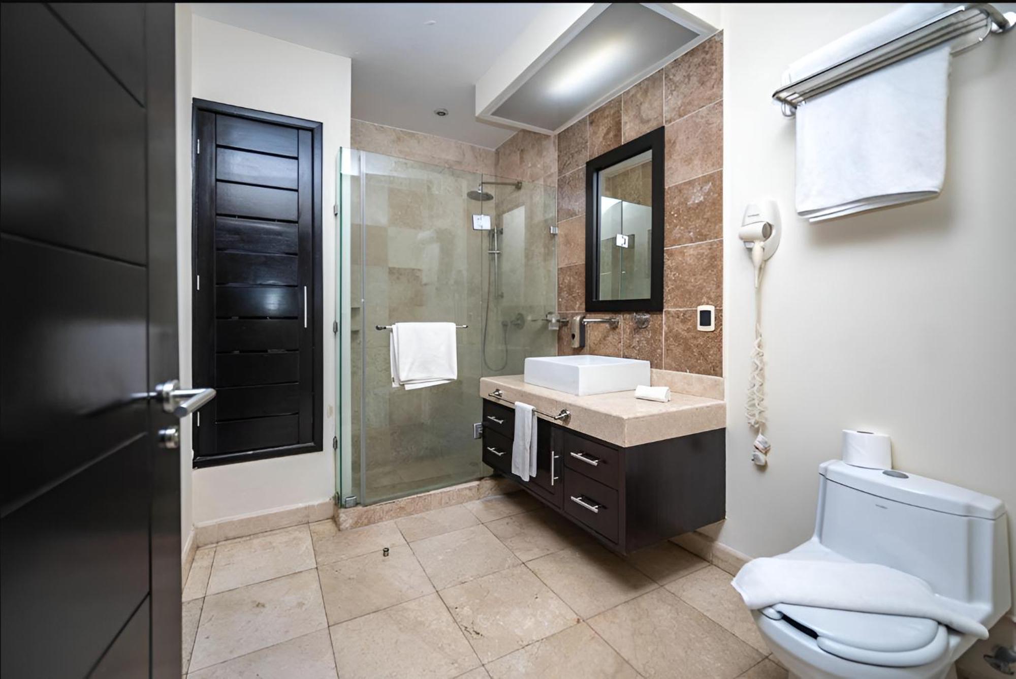 Appartement 205 C: Centrally Located Apto. With Ocean View *