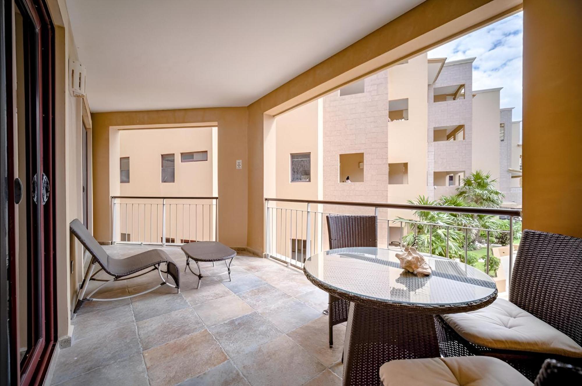 Appartement 205 C: Centrally Located Apto. With Ocean View Playa del Carmen